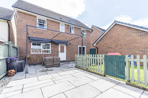 Wood Farm Close